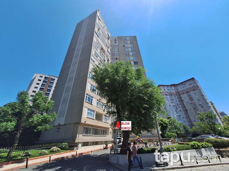 Şişli Kaptanpaşa İETT Blokları Yıldız Sitesi'nde Hisseli İşyeri