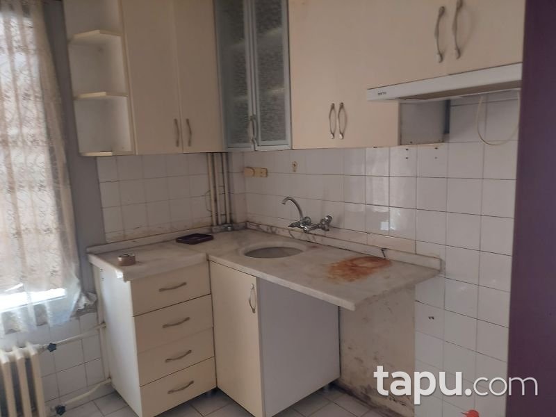 Kırkağaç Yenimahalle'de Merkezi Konumda 411 m2 Ticari Bina