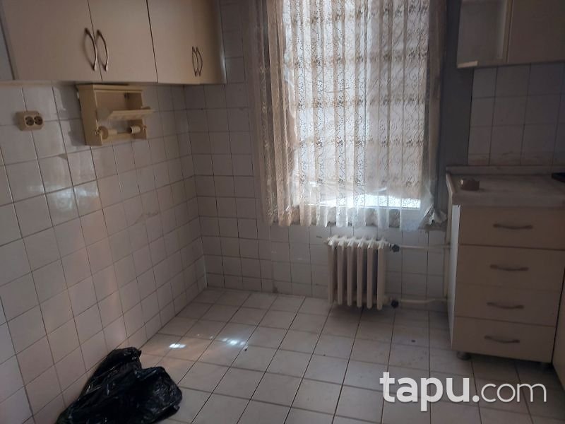 Kırkağaç Yenimahalle'de Merkezi Konumda 411 m2 Ticari Bina