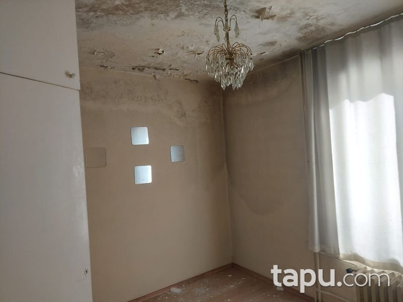 Kırkağaç Yenimahalle'de Merkezi Konumda 411 m2 Ticari Bina