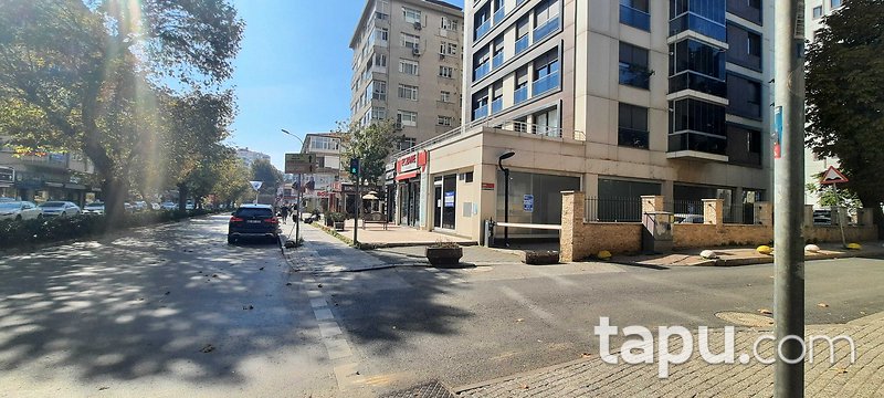 Kadıköy Göztepe'de Tabela Değeri Yüksek 193 m2 Dükkan