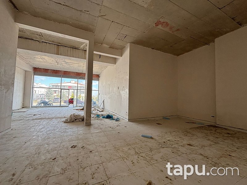 Bilecik Merkez Cemre Yaşam Sitesi'nde 180 m2 Dükkan (306529)
