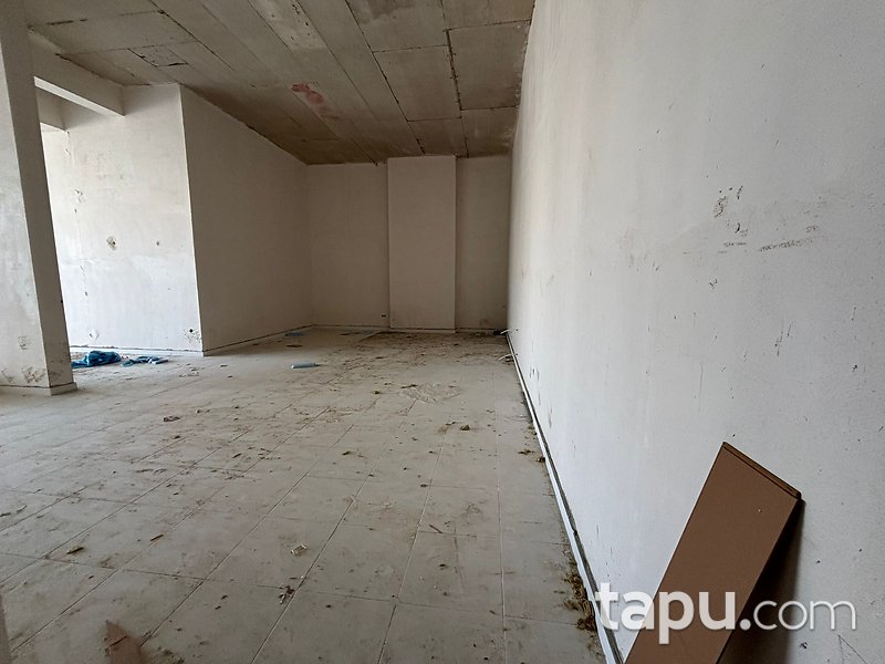 Bilecik Merkez Cemre Yaşam Sitesi'nde 180 m2 Dükkan (306529)