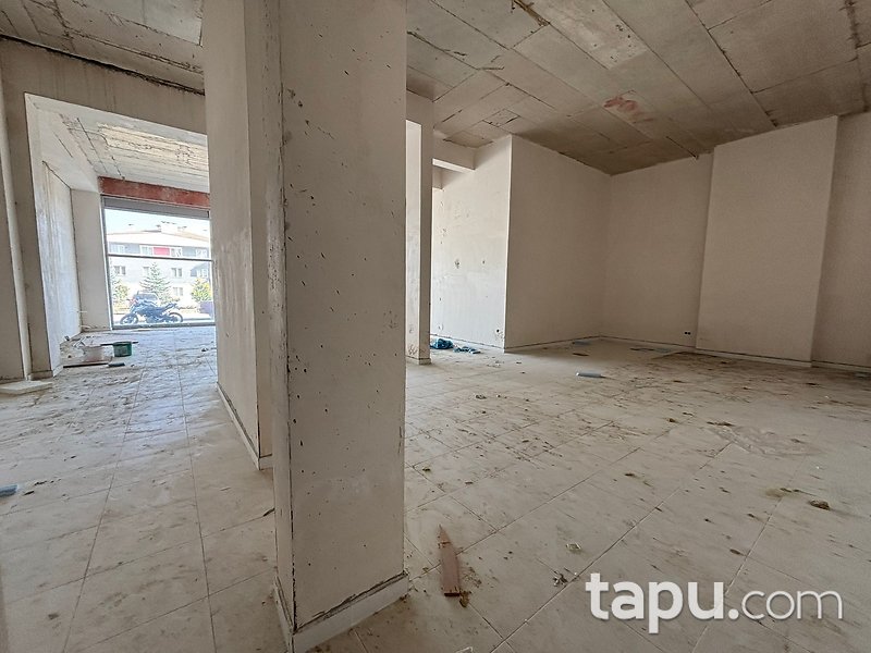Bilecik Merkez Cemre Yaşam Sitesi'nde 180 m2 Dükkan (306529)