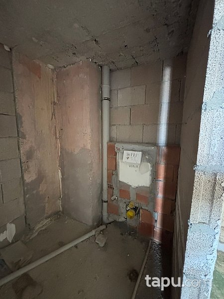 Bilecik Merkez Cemre Yaşam Sitesi'nde 180 m2 Dükkan (306530)