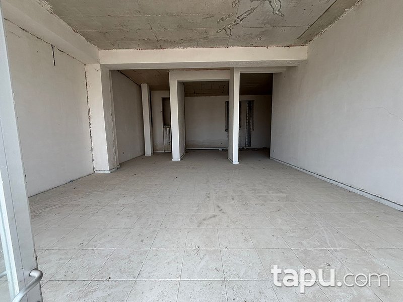Bilecik Merkez Cemre Yaşam Sitesi'nde 180 m2 Dükkan (306530)