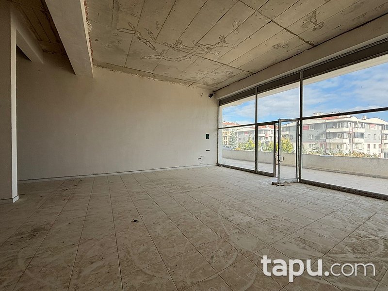 Bilecik Merkez Cemre Yaşam Sitesi'nde 180 m2 Dükkan (306530)