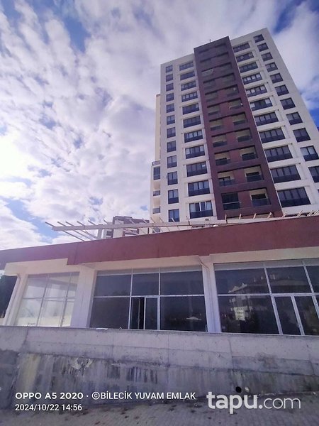 Bilecik Merkez Cemre Yaşam Sitesi'nde 180 m2 Dükkan (306530)