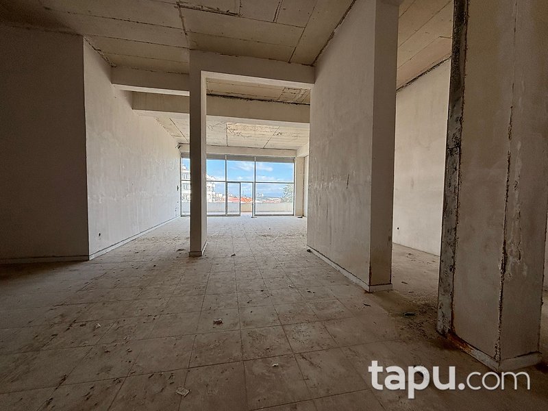 Bilecik Merkez Cemre Yaşam Sitesi'nde 180 m2 Dükkan (306530)