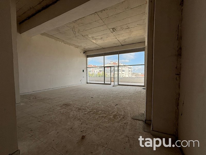 Bilecik Merkez Cemre Yaşam Sitesi'nde 180 m2 Dükkan (306530)