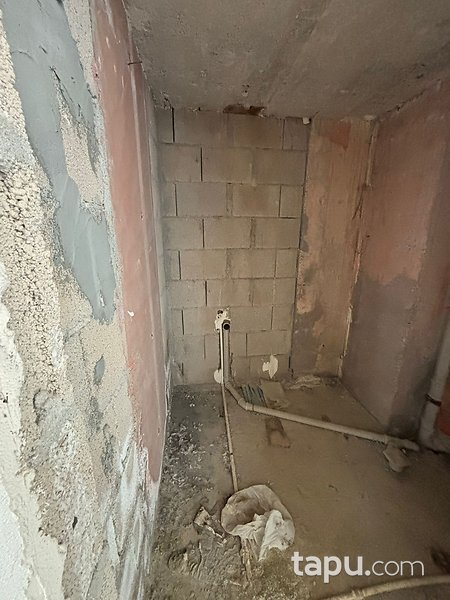 Bilecik Merkez Cemre Yaşam Sitesi'nde 180 m2 Dükkan (306530)
