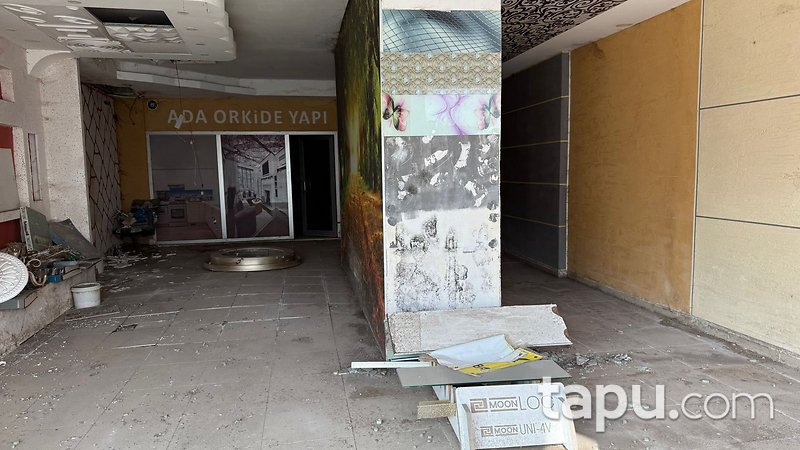 Adapazarı Adnan Menderes Caddesi'nde 2 Adet Dükkan