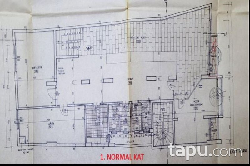 Babaeski Çarşı İçinde Küçük Cami Yanında 689 m2 2 Katlı Bina