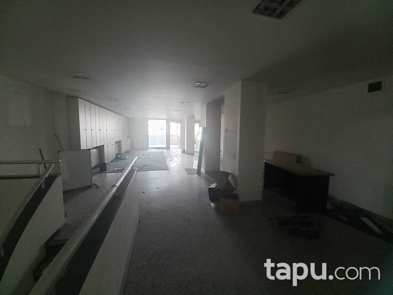Babaeski Çarşı İçinde Küçük Cami Yanında 689 m2 2 Katlı Bina