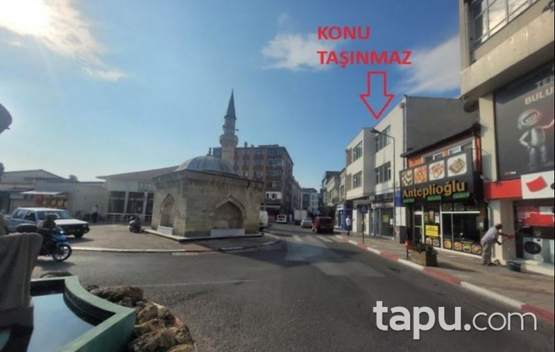 Babaeski Çarşı İçinde Küçük Cami Yanında 689 m2 2 Katlı Bina