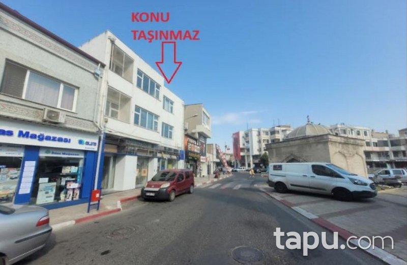 Babaeski Çarşı İçinde Küçük Cami Yanında 689 m2 2 Katlı Bina