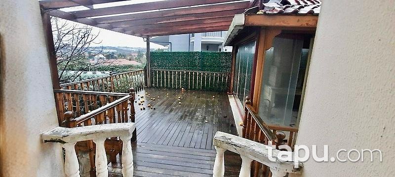 Büyükçekmece Alkent2000 Mahallesi'nde Havuzlu 6+1 Villa
