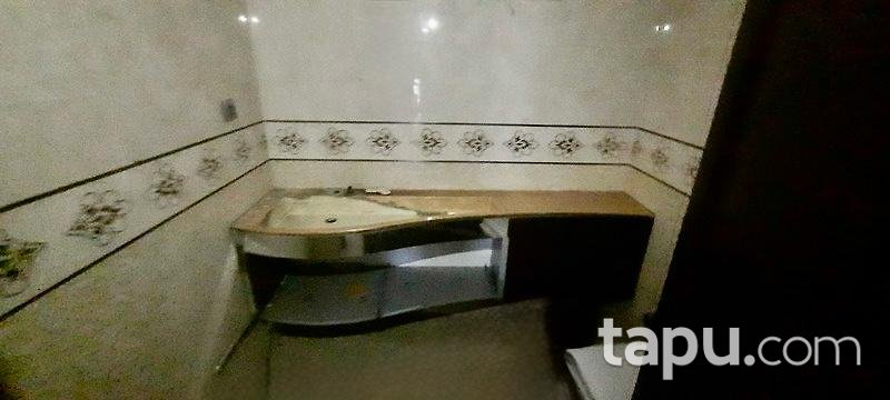 Büyükçekmece Alkent2000 Mahallesi'nde Havuzlu 6+1 Villa