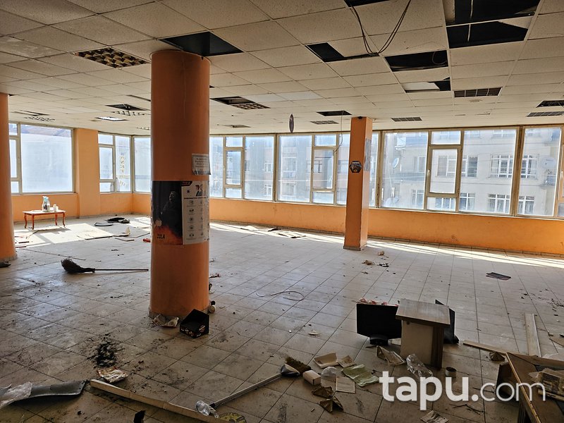 Ankara Yenimahalle Karşıyaka'da 165 m2 Dükkan (BS-03629)