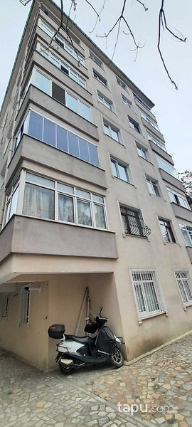 İstanbul Kartal Cevizli'de Hisseli 6 Katlı Bina