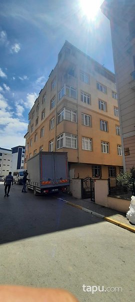 Pendik Güzelyalı'de Hisseli 4 Katlı Bina