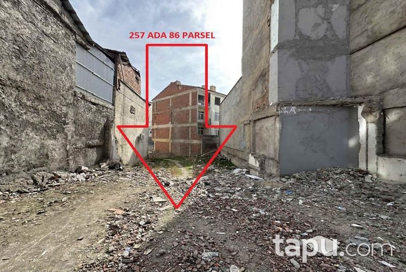 Elazığ Merkez Çarşı Mahallesi'nde 2500/27000 Arsa Payı