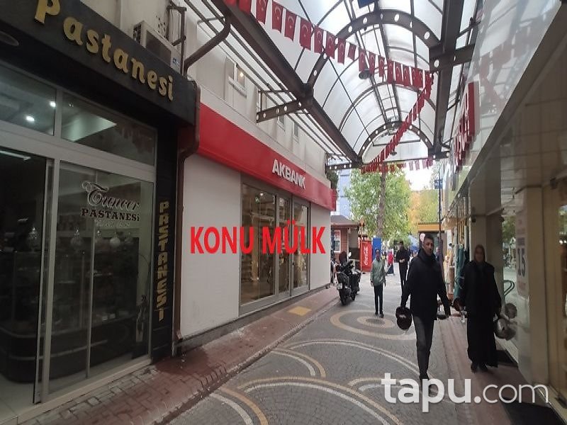 Sakarya Pamukova Konak Caddesi'nde 521 m2 İş Yeri