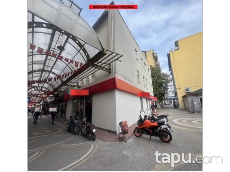 Sakarya Pamukova Konak Caddesi'nde 521 m2 İş Yeri