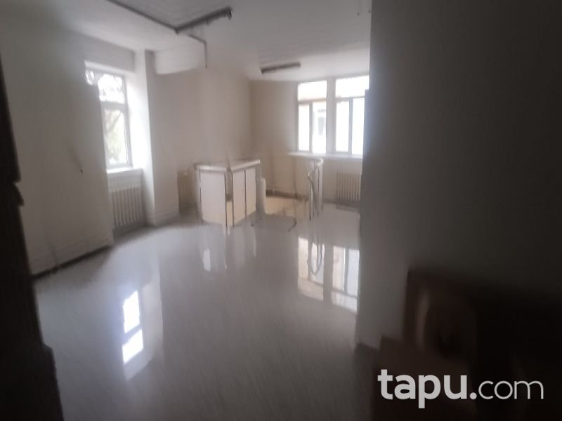 Sakarya Pamukova Konak Caddesi'nde 521 m2 İş Yeri