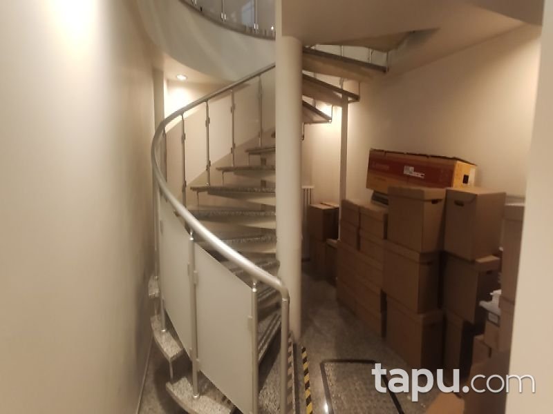 Sakarya Pamukova Konak Caddesi'nde 521 m2 İş Yeri