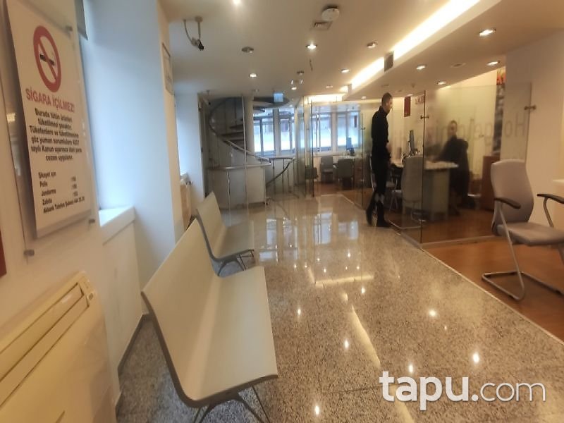 Sakarya Pamukova Konak Caddesi'nde 521 m2 İş Yeri