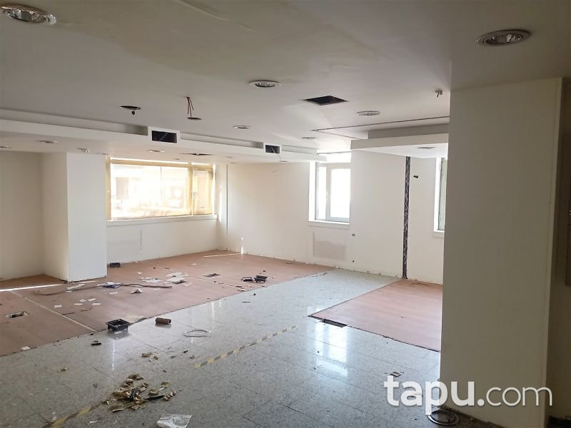 İzmir Torbalı İsmetpaşa Caddesi'nde 363 m2 İş Yeri