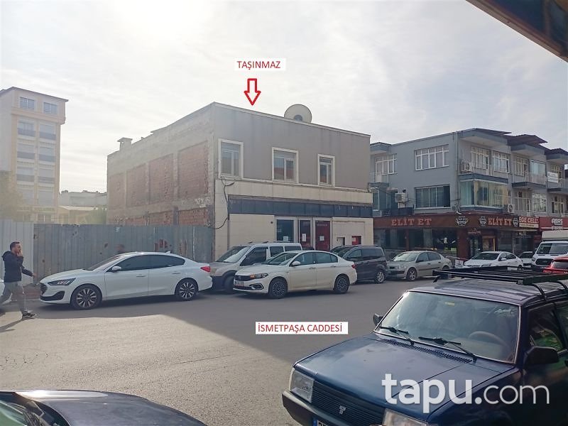 İzmir Torbalı İsmetpaşa Caddesi'nde 363 m2 İş Yeri
