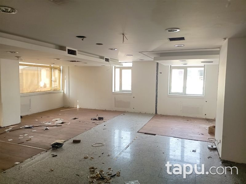 İzmir Torbalı İsmetpaşa Caddesi'nde 363 m2 İş Yeri