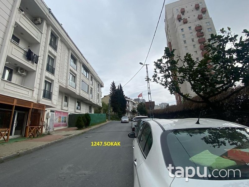 Küçükçekmece Halkalı'da 66 m2 Dükkan