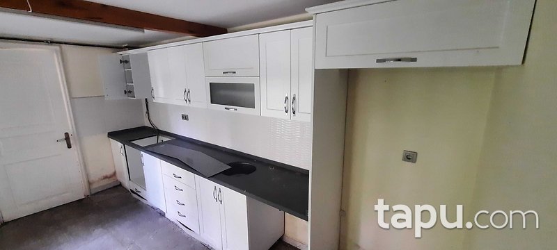 Üsküdar Valide-i Atik Mahallesi'nde Ahşap Köşk Ve Arsası (3861)