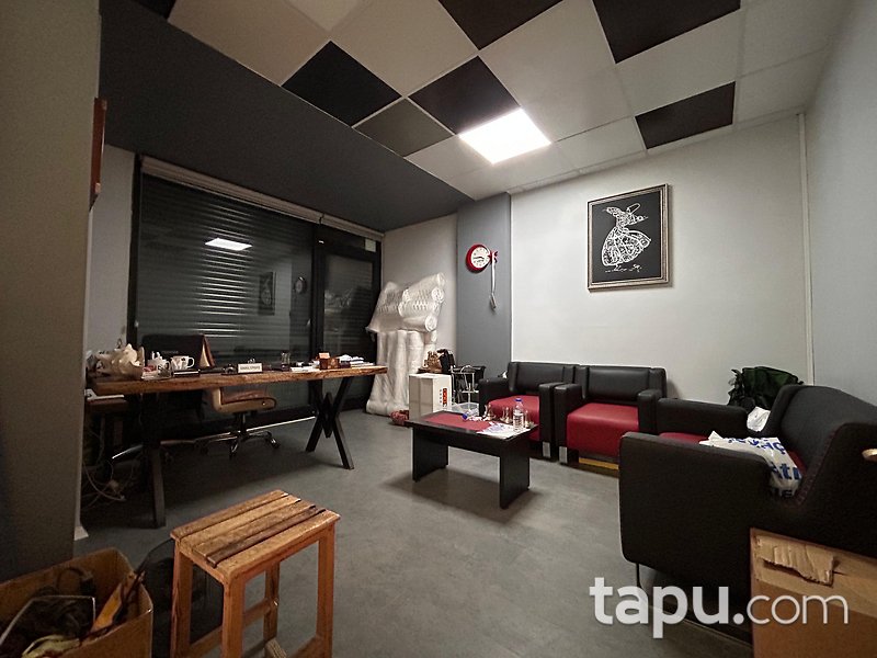 Kartal Orhantepe Mahallesi'nde 130 m2 Dükkan