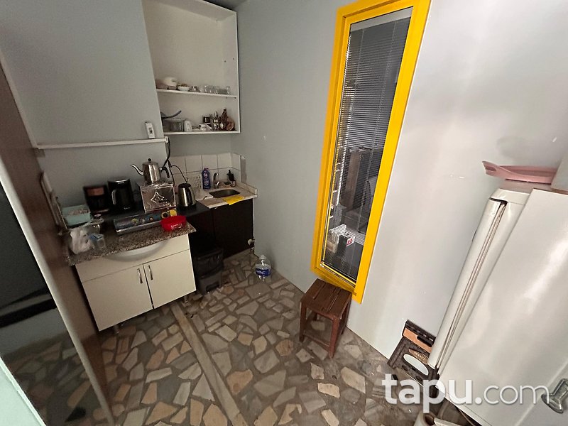 Kartal Orhantepe Mahallesi'nde 130 m2 Dükkan