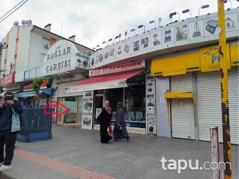 Diyarbakır Yeni Bağlar Çarşı'sında 23 m2 Dükkan