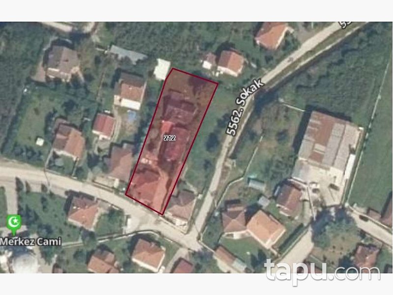 Düzce Merkez Şıralık Mahallesi'nde Hisseli Ev Ve Bahçesi