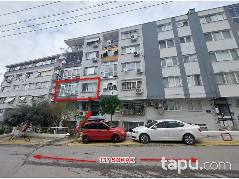 İzmir Konak Çankaya Mahallesi'nde Yarı Hisseli 3+1 Daire