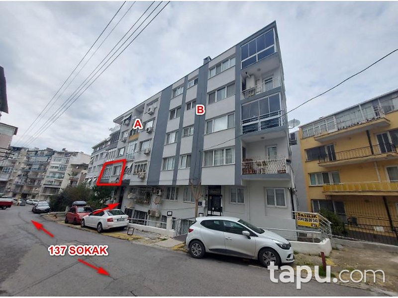 İzmir Konak Çankaya Mahallesi'nde Yarı Hisseli 3+1 Daire