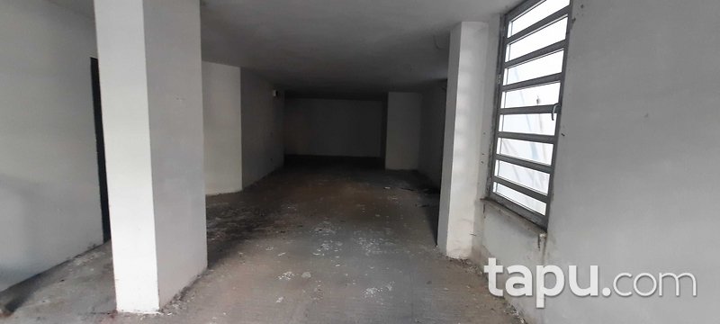 Eyüpsultan Bulvarı'nda 179 m² Köşe Depolu Dükkan (3541)