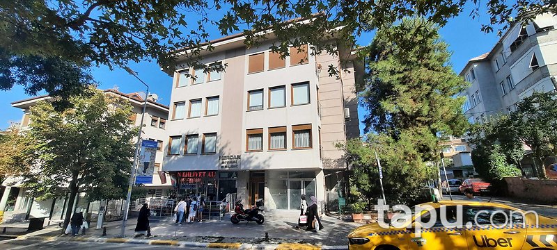 Eyüpsultan Bulvarı'nda 179 m² Köşe Depolu Dükkan (3541)