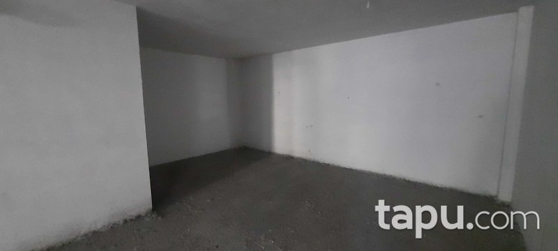 Eyüpsultan Bulvarı'nda 179 m² Köşe Depolu Dükkan (3541)