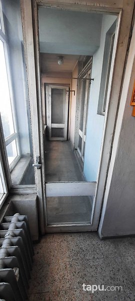 Şişli Kaptanpaşa İETT Sitesi Büyük Blok'ta 2+1 Daire ve Hisseli Teras Eklentisi
