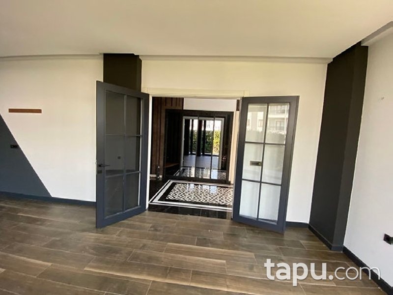 Kartepe Fatih Sultan Mehmet Mahallesi'nde 4+1 Villa