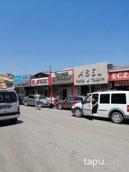 Karaman Merkez Şamkapı Caddesi'nde Hisseli Dükkan