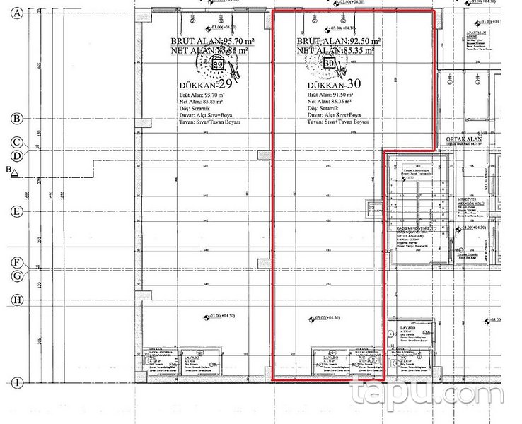 Rize Pazar PROF. DR. Mehmet Haberal Caddesi'nde 91 m² Dükkan