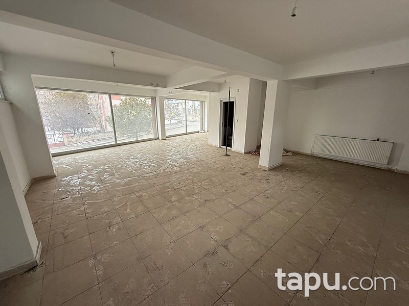 Kırıkkale Merkez Sakarya Caddesi'nde 130 m² İş Yeri